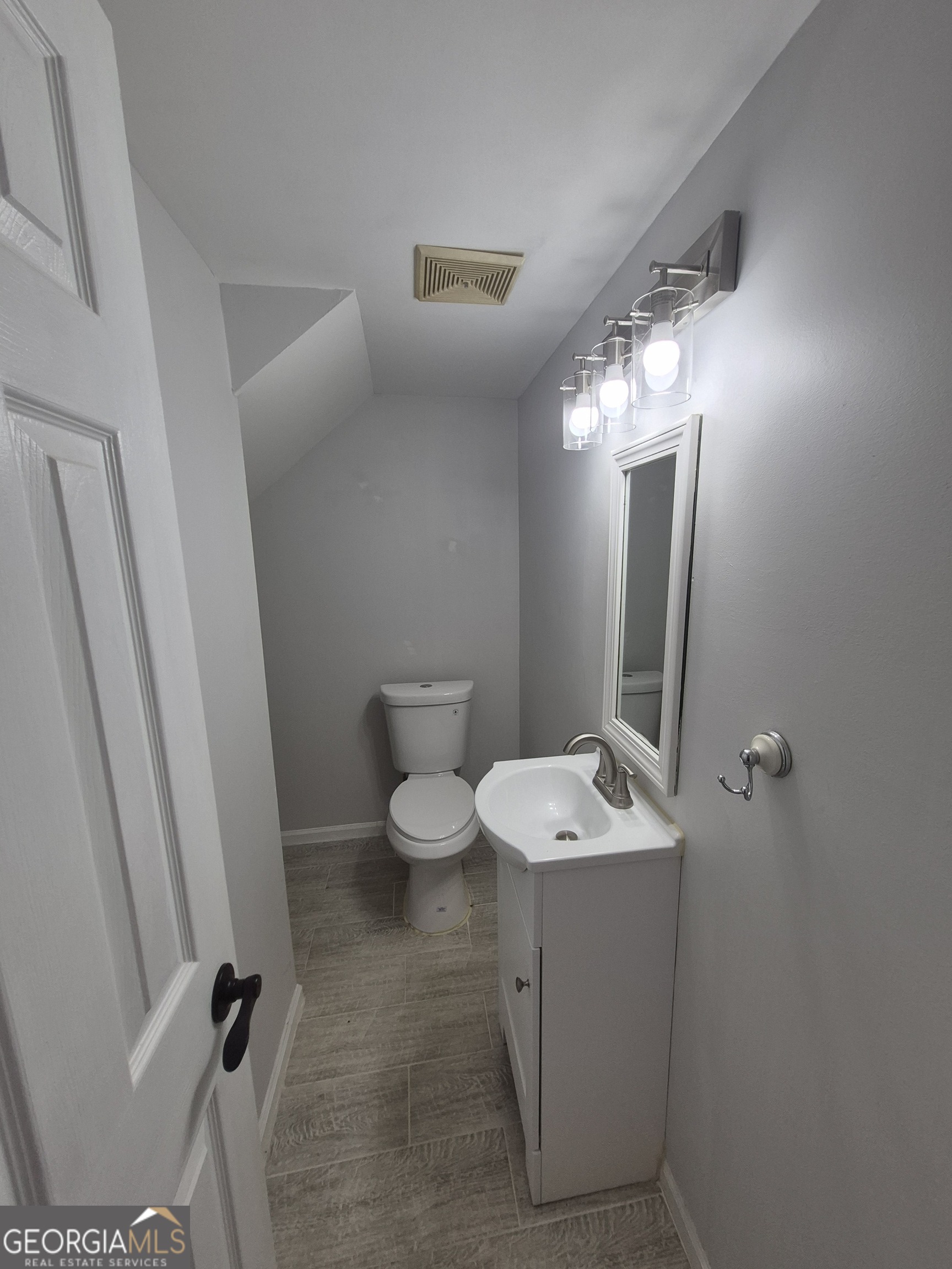 170 Springdale Court Property Photo 6