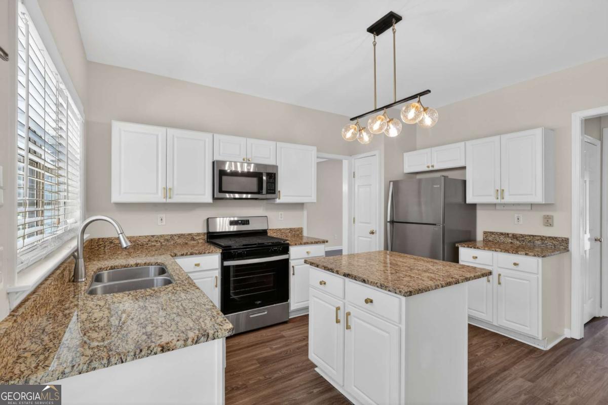 2052 Tallapoosa Drive Property Photo 8