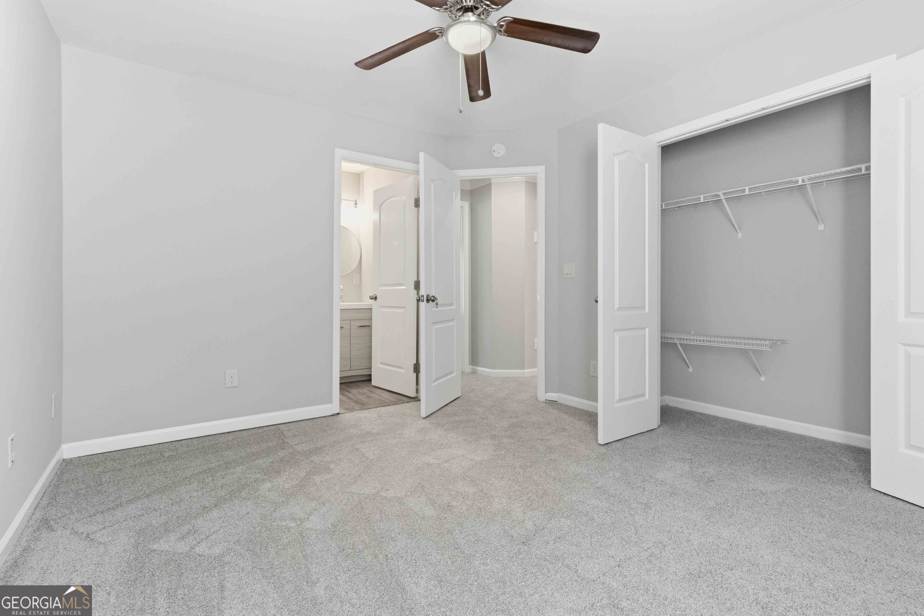 4195 Longlake Drive Property Photo 12