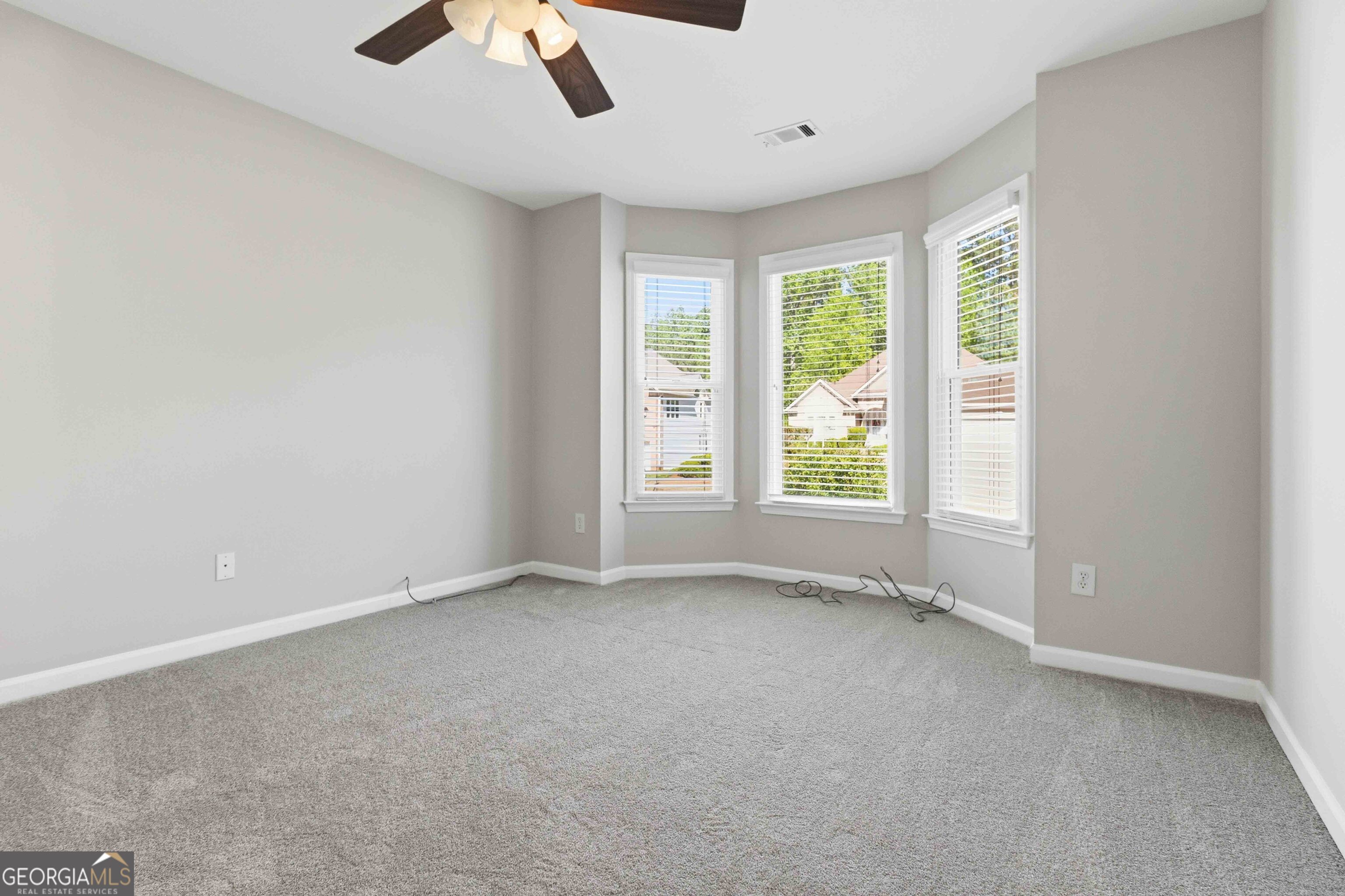 4195 Longlake Drive Property Photo 14