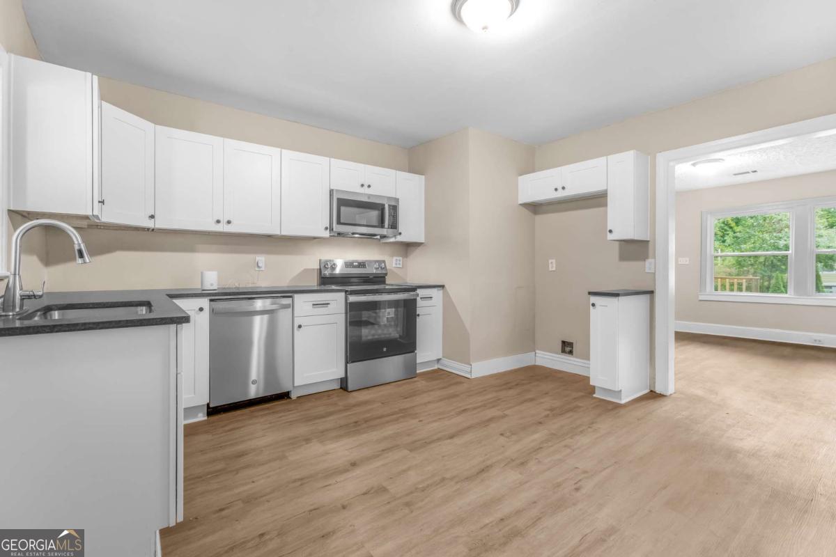 1826 E Farris Avenue Property Photo 8