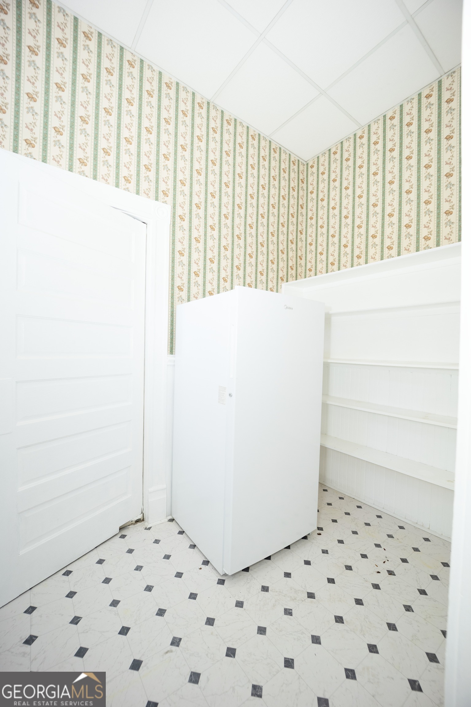 155 Forest Avenue Property Photo 7