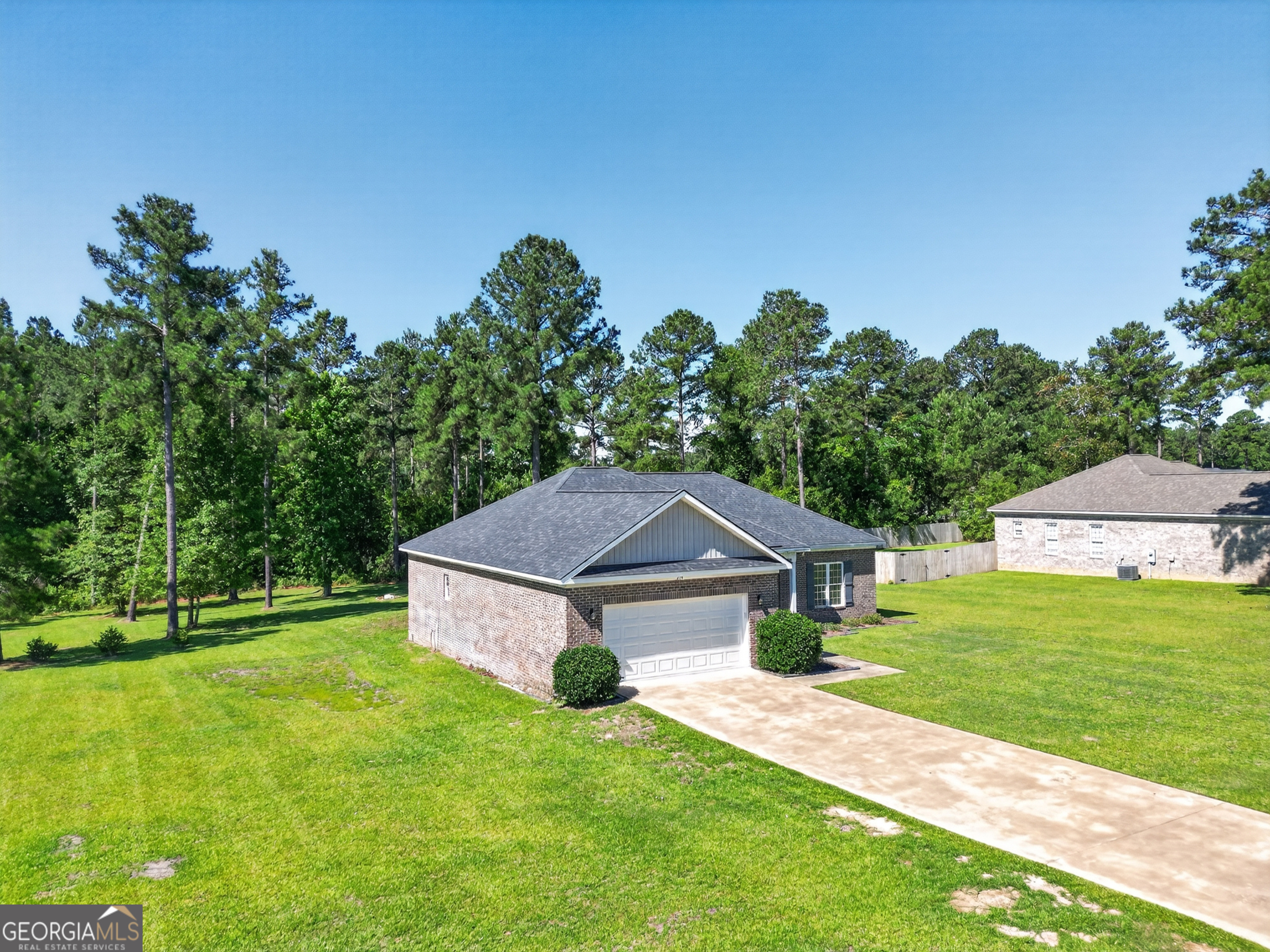 214 Dewpoint Drive Property Photo 2