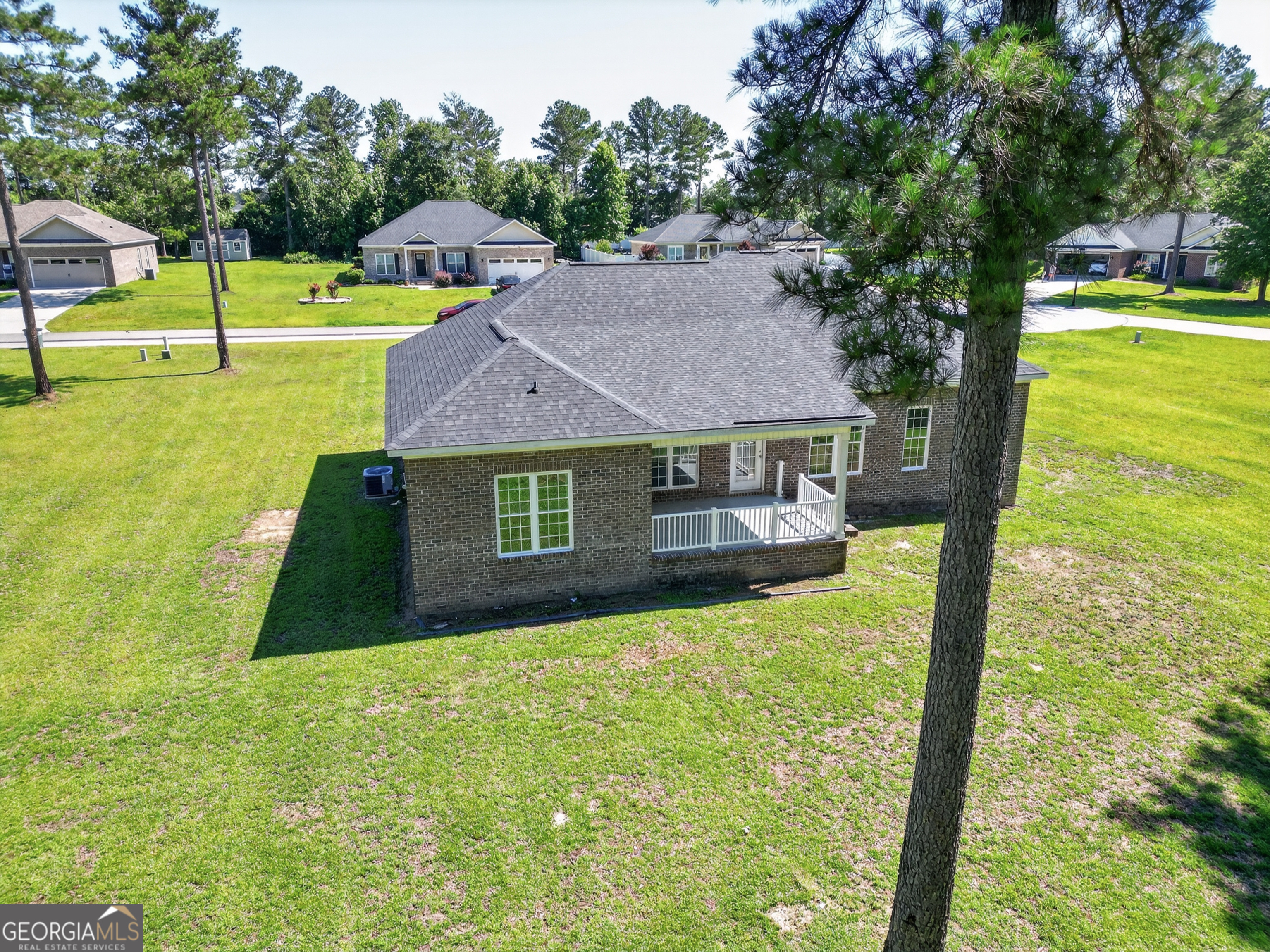 214 Dewpoint Drive Property Photo 15