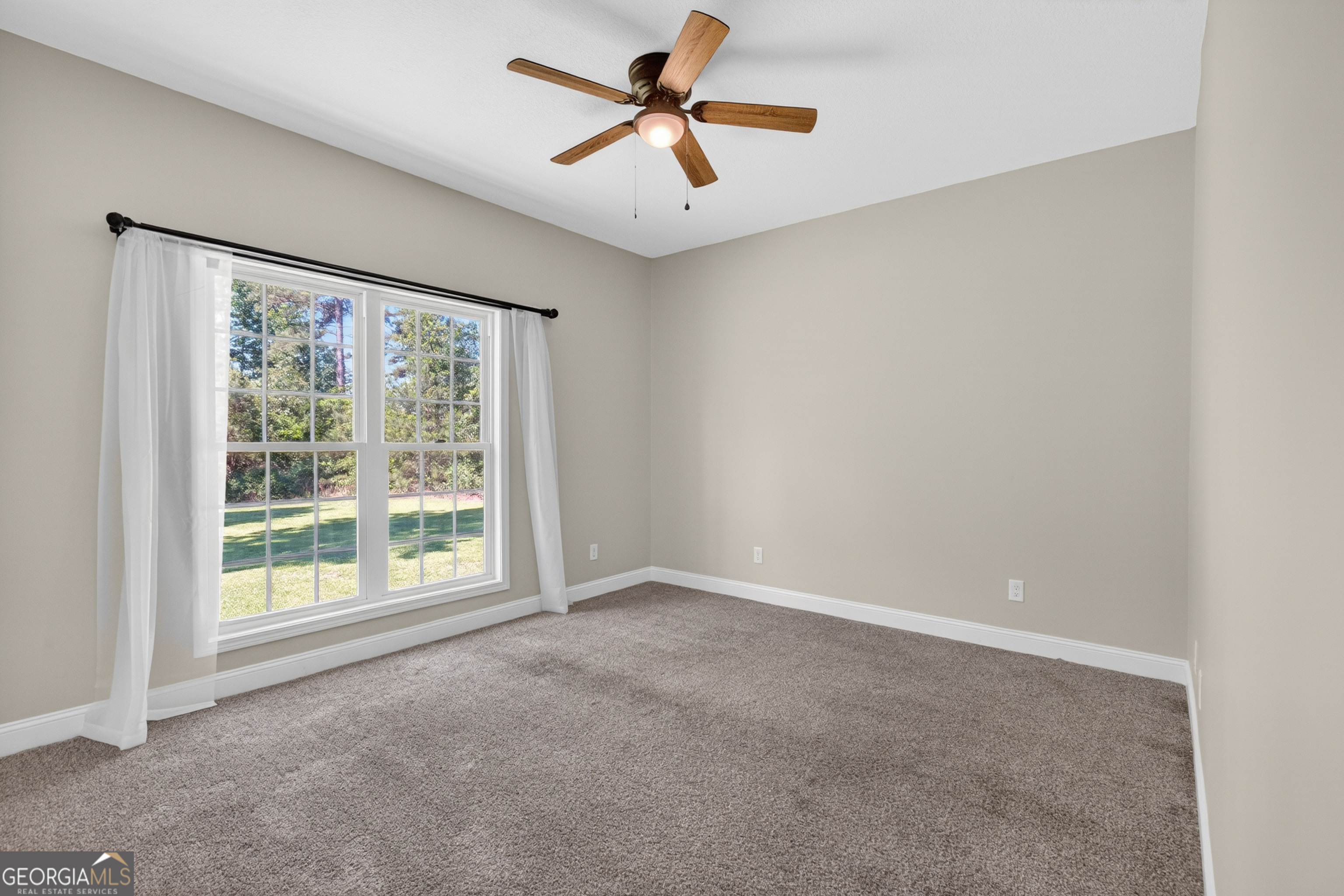 214 Dewpoint Drive Property Photo 36