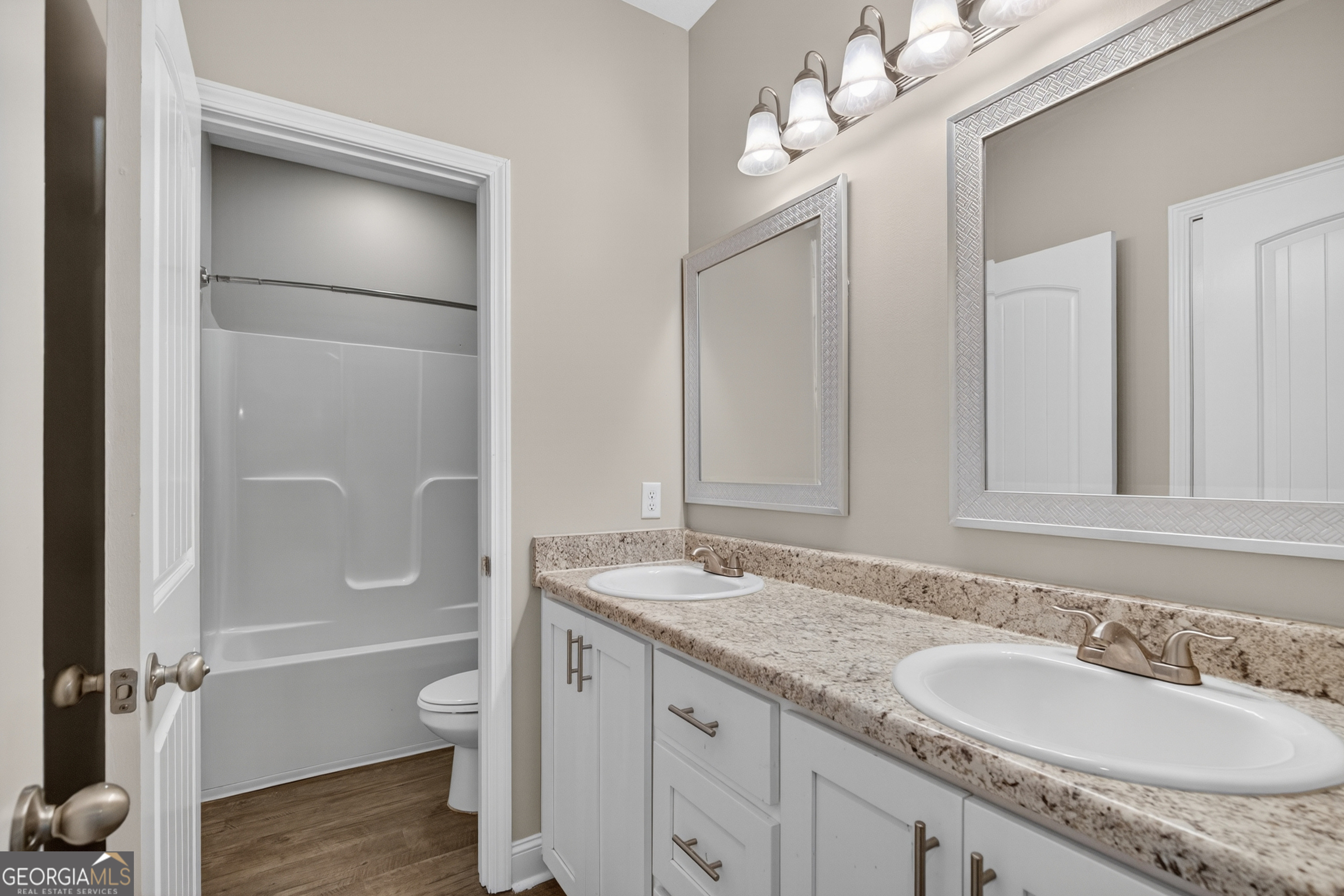 214 Dewpoint Drive Property Photo 40