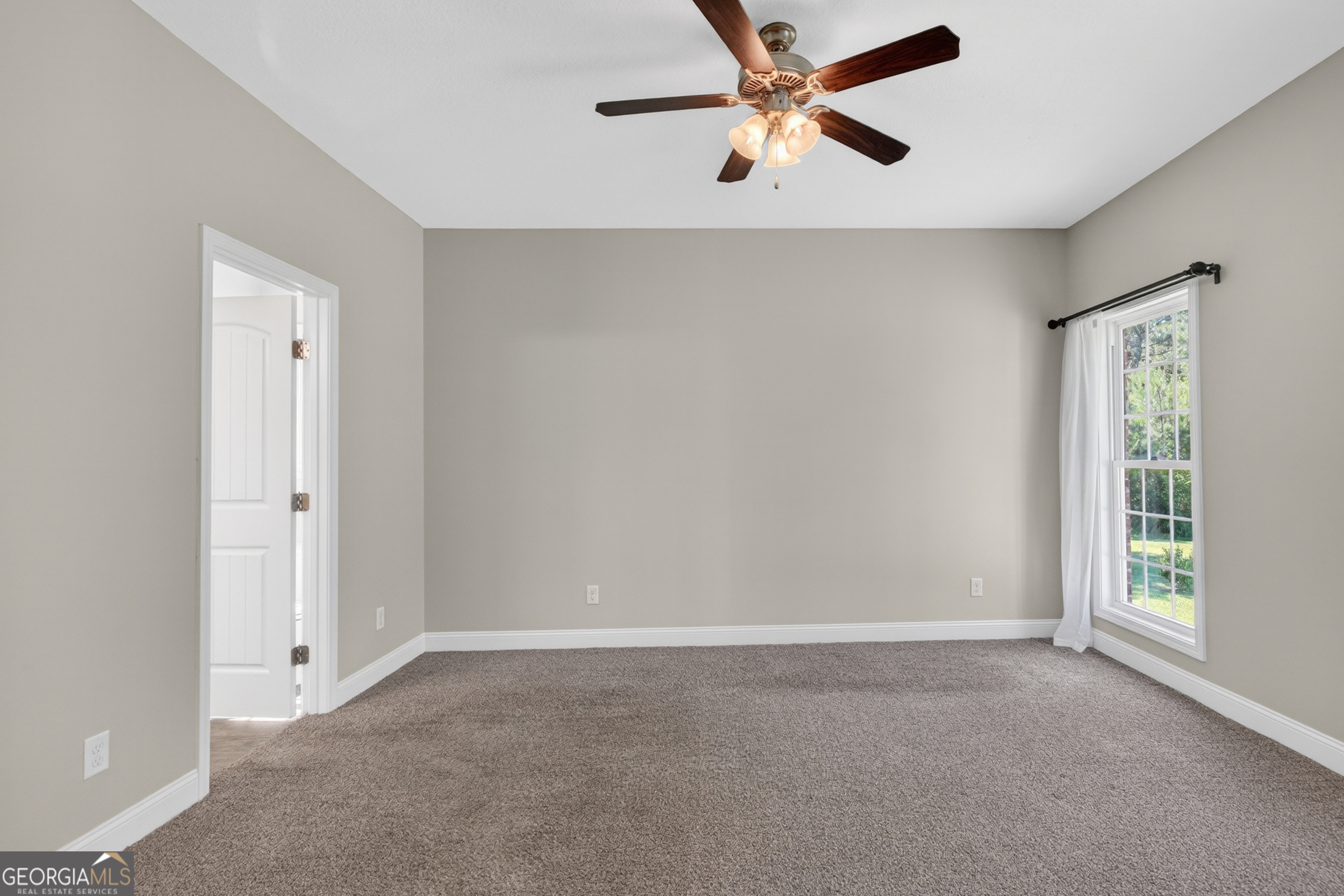 214 Dewpoint Drive Property Photo 43
