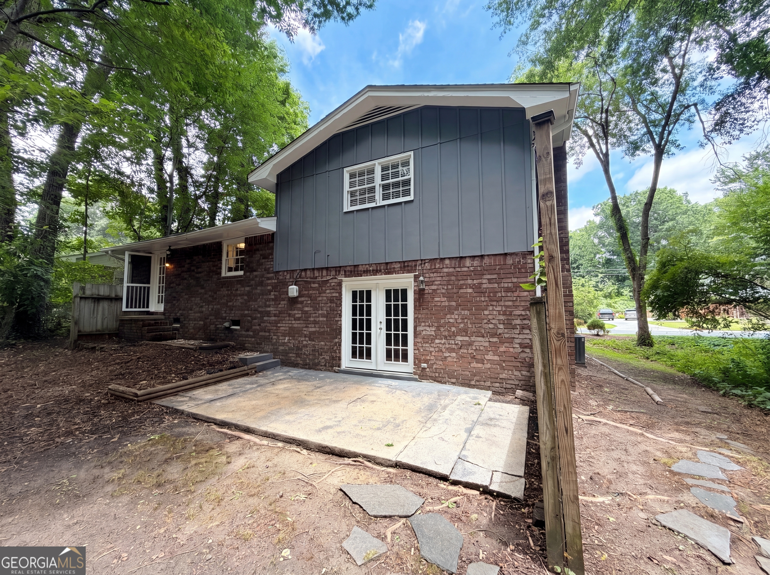 1271 Seven Springs Circle Property Photo 5