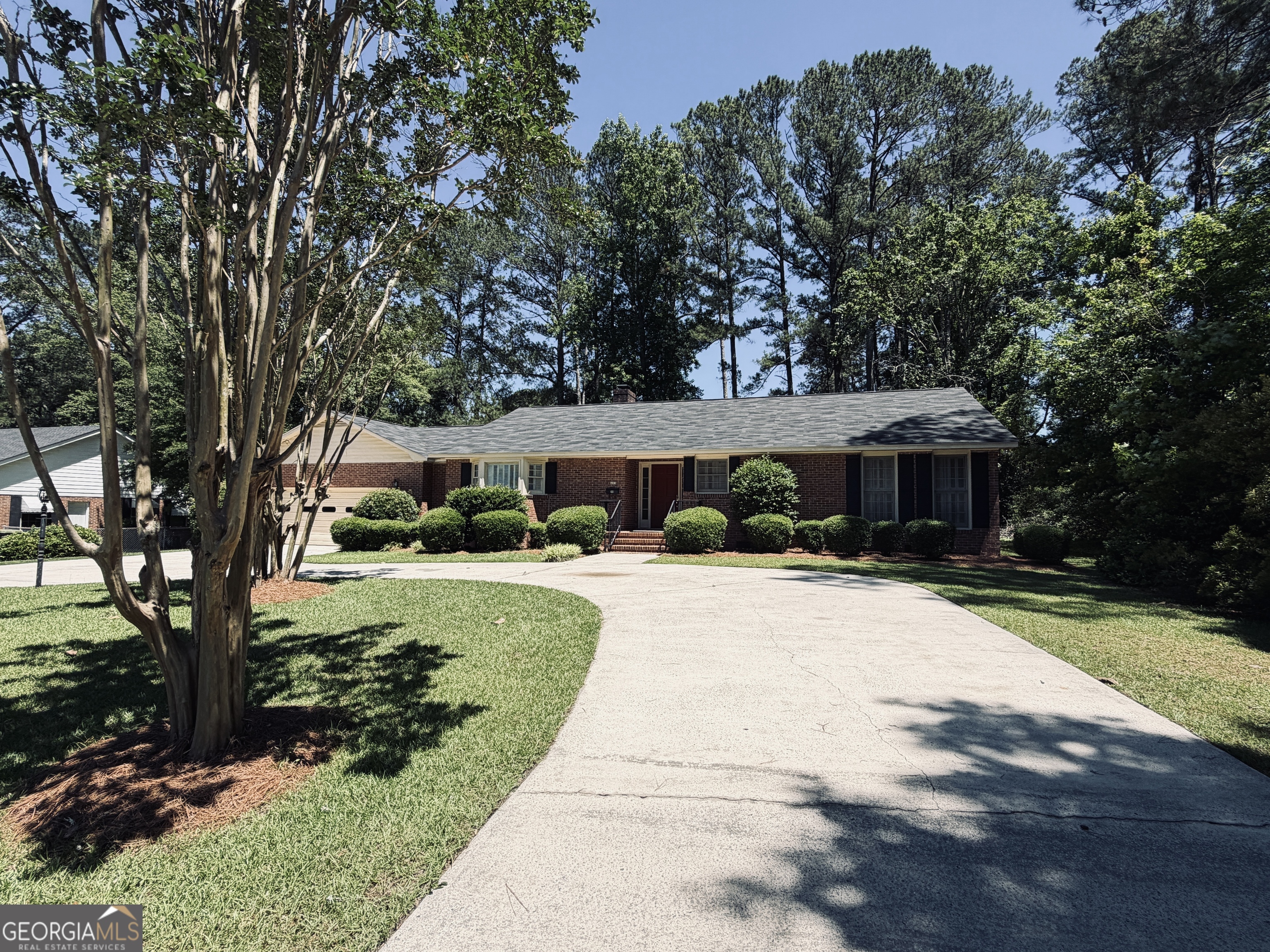 683 Chestnut Drive Property Photo 1