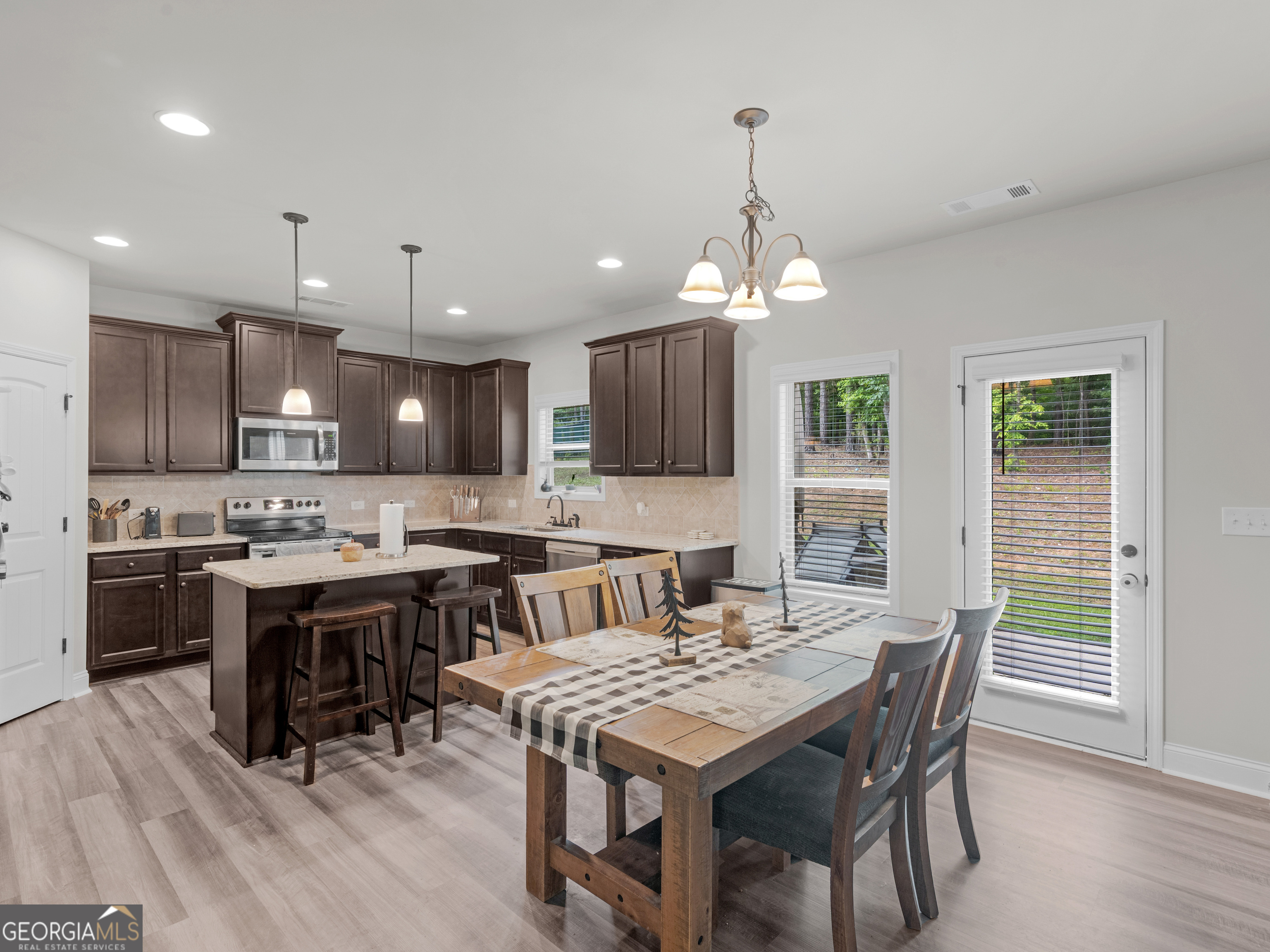 2018 Emily Jane Drive Property Photo 16