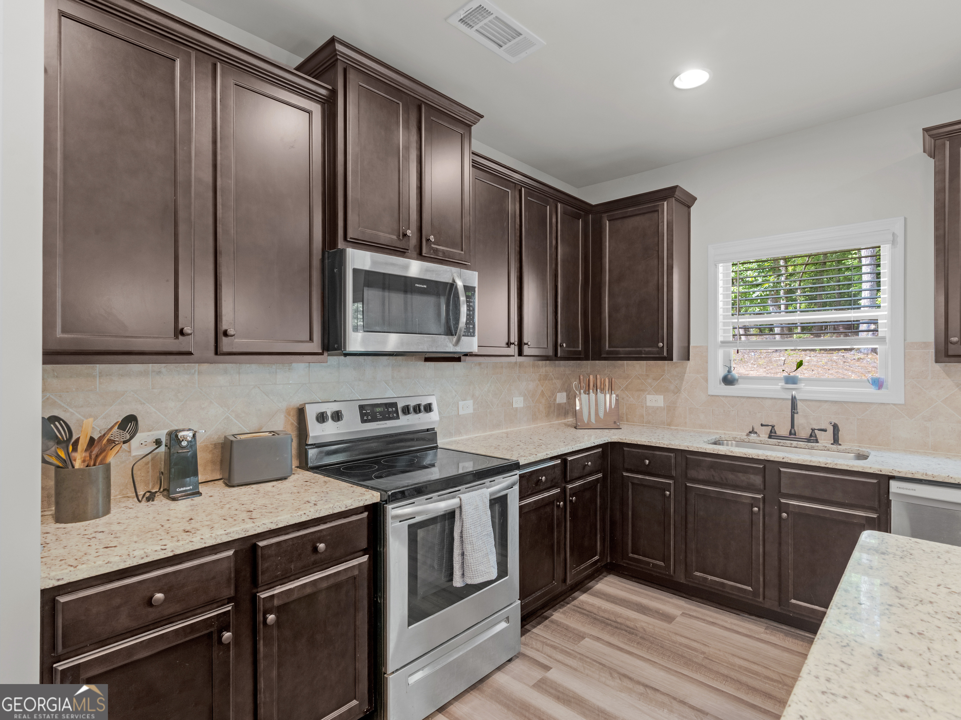 2018 Emily Jane Drive Property Photo 27