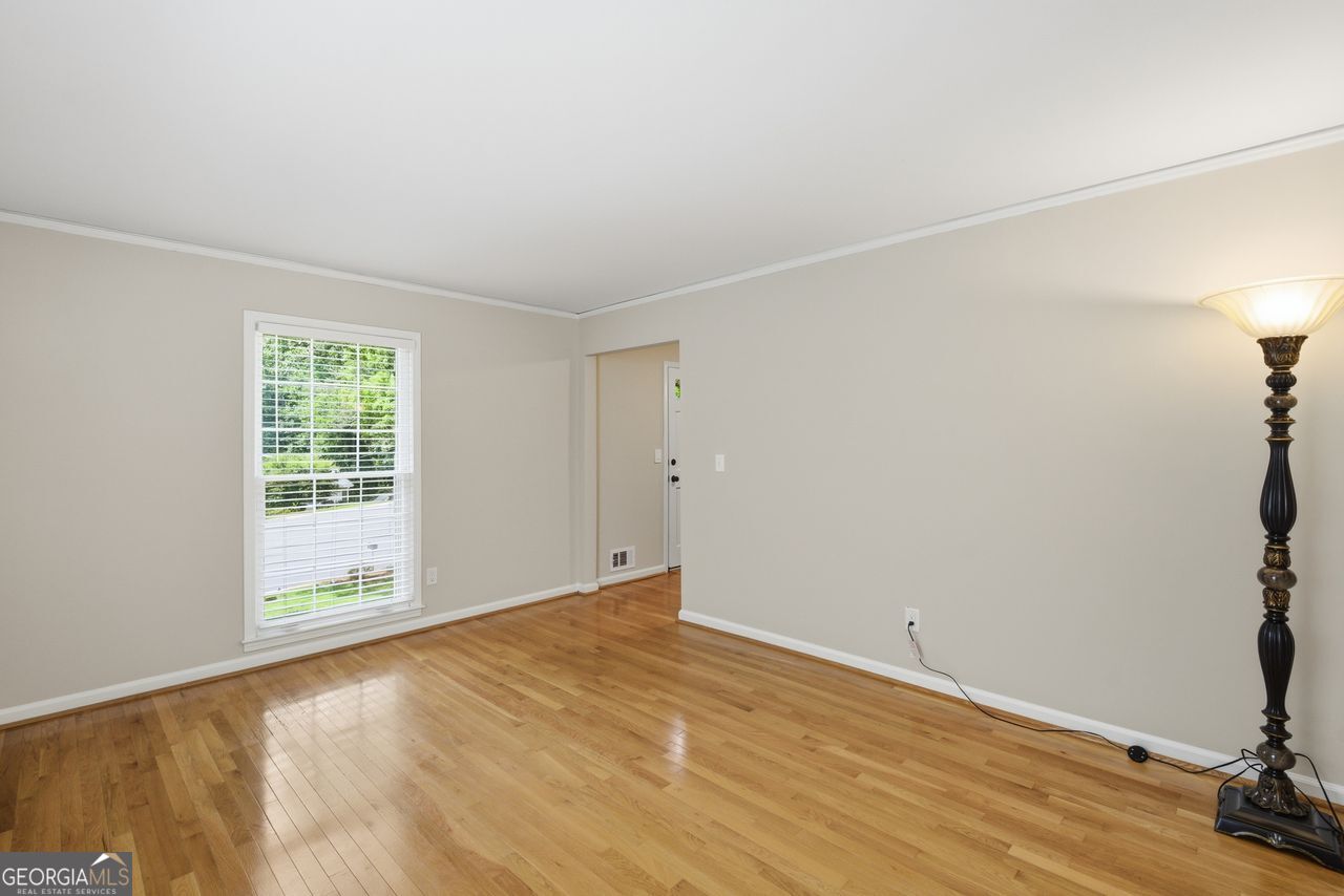 435 Stonebridge Drive Property Photo 8