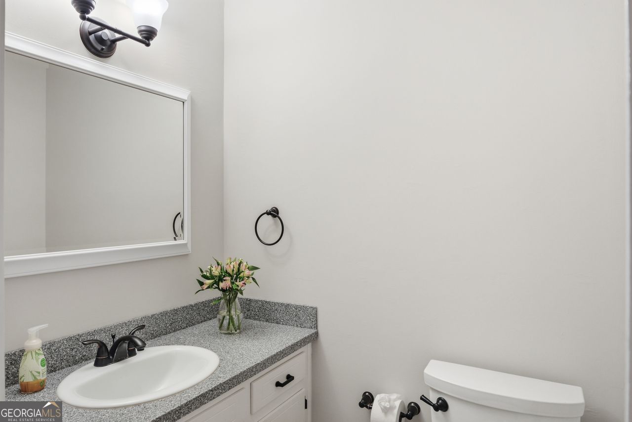 435 Stonebridge Drive Property Photo 16