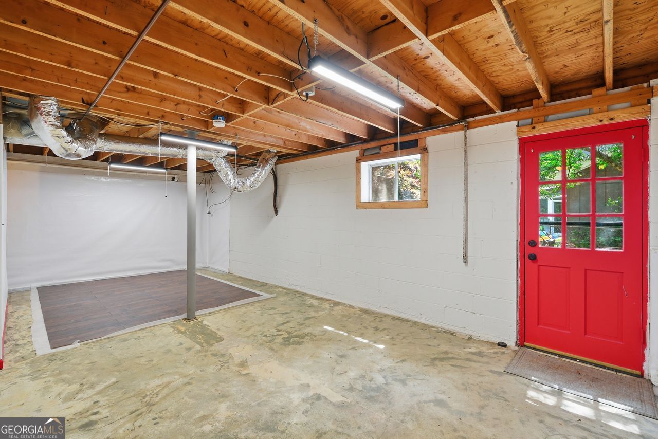435 Stonebridge Drive Property Photo 32