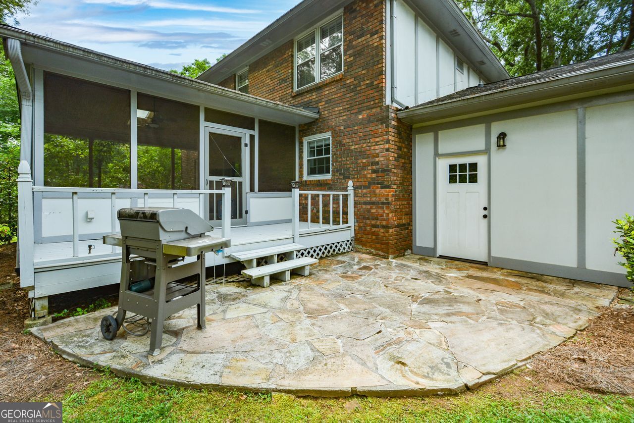 435 Stonebridge Drive Property Photo 38