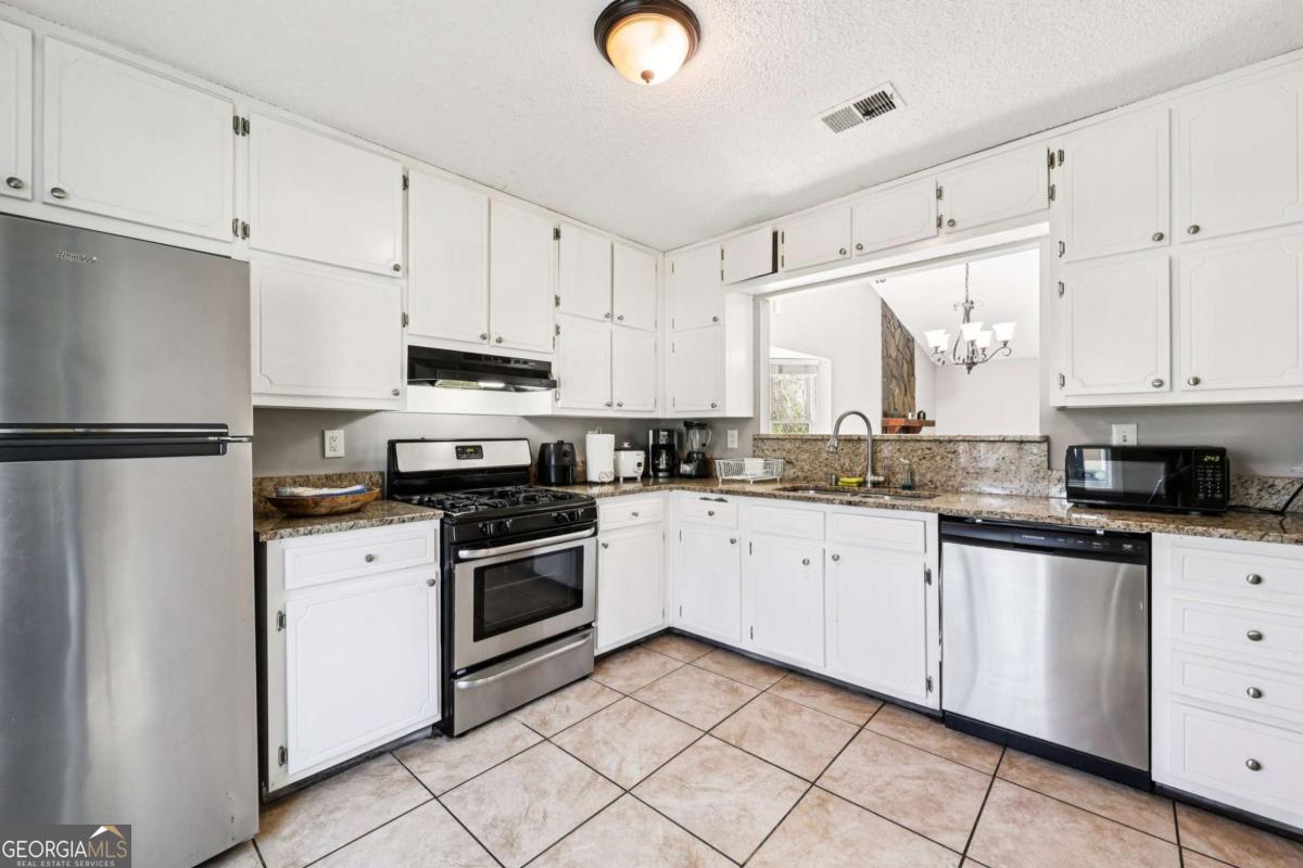 5375 Kirk Drive Property Photo 4