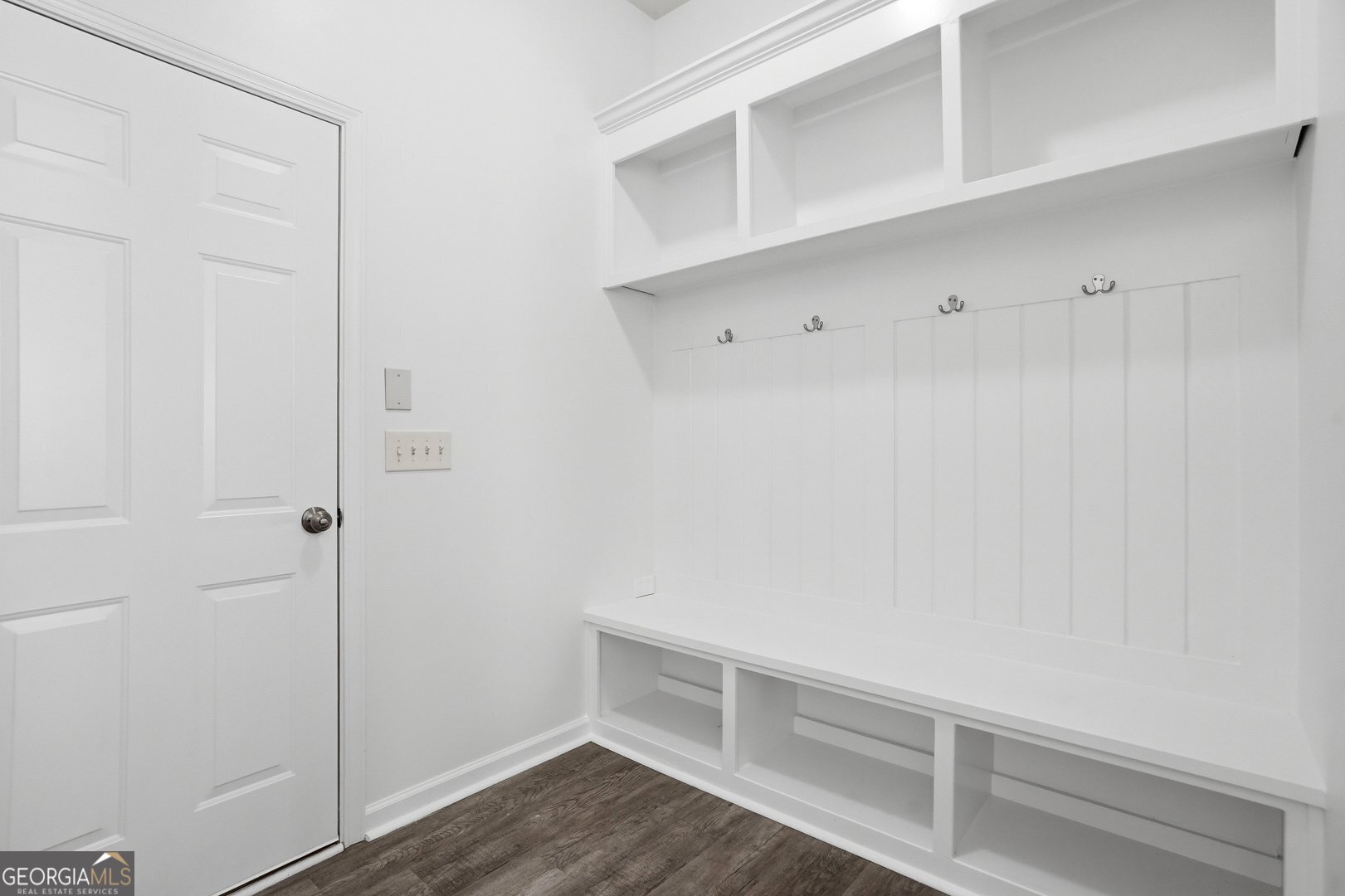 1222 Marinette Way Property Photo 10