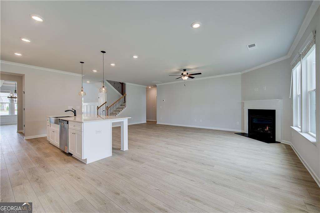 908 Kranston Drive Property Photo 13