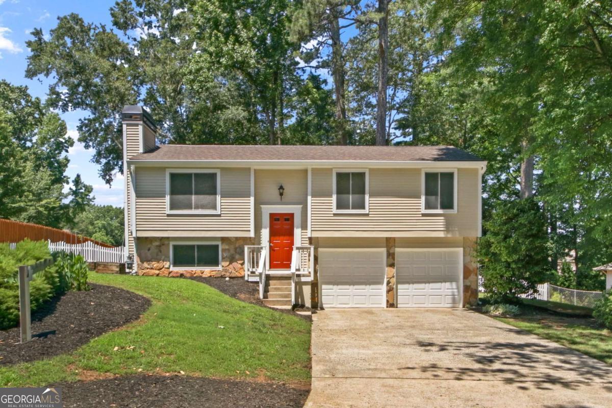 570 Sheringham Court Property Photo 1