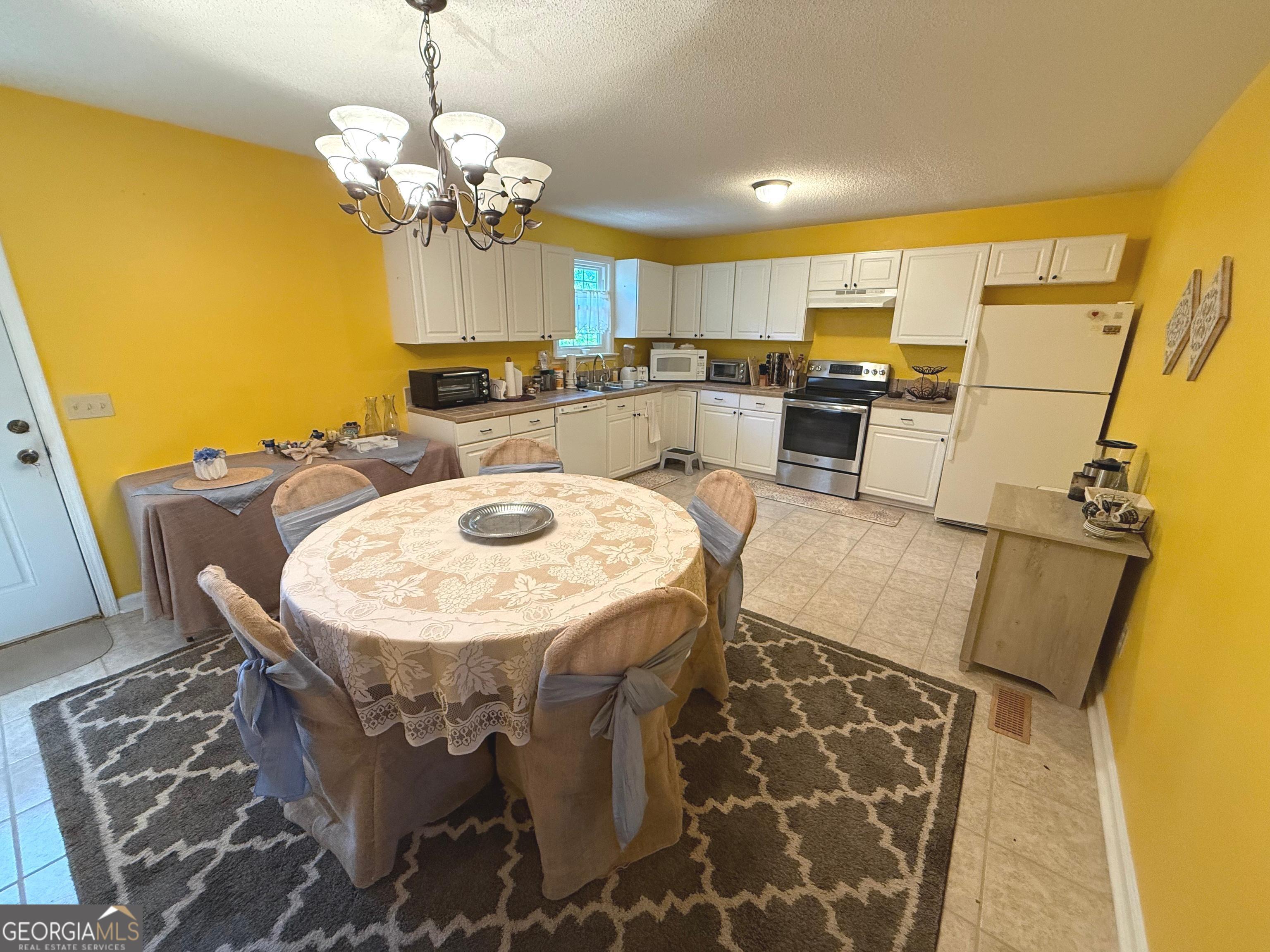 108 Atkinson Drive Property Photo 6