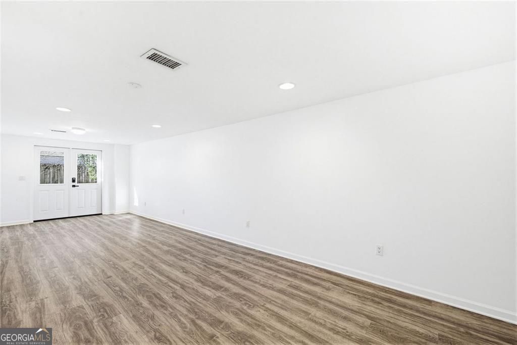 181 South Avenue Se Property Photo 22