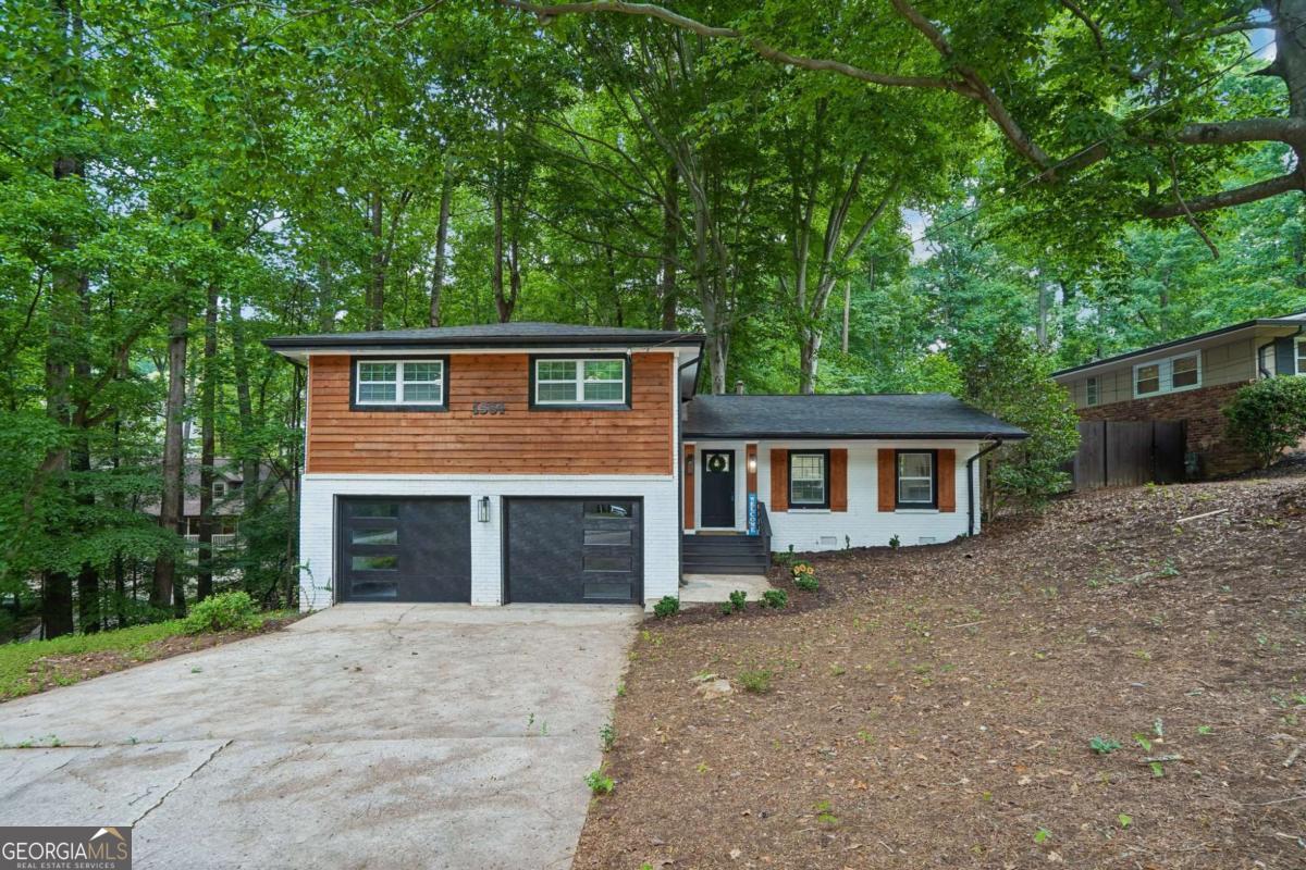 1564 Bubbling Creek Road Ne Property Photo 2