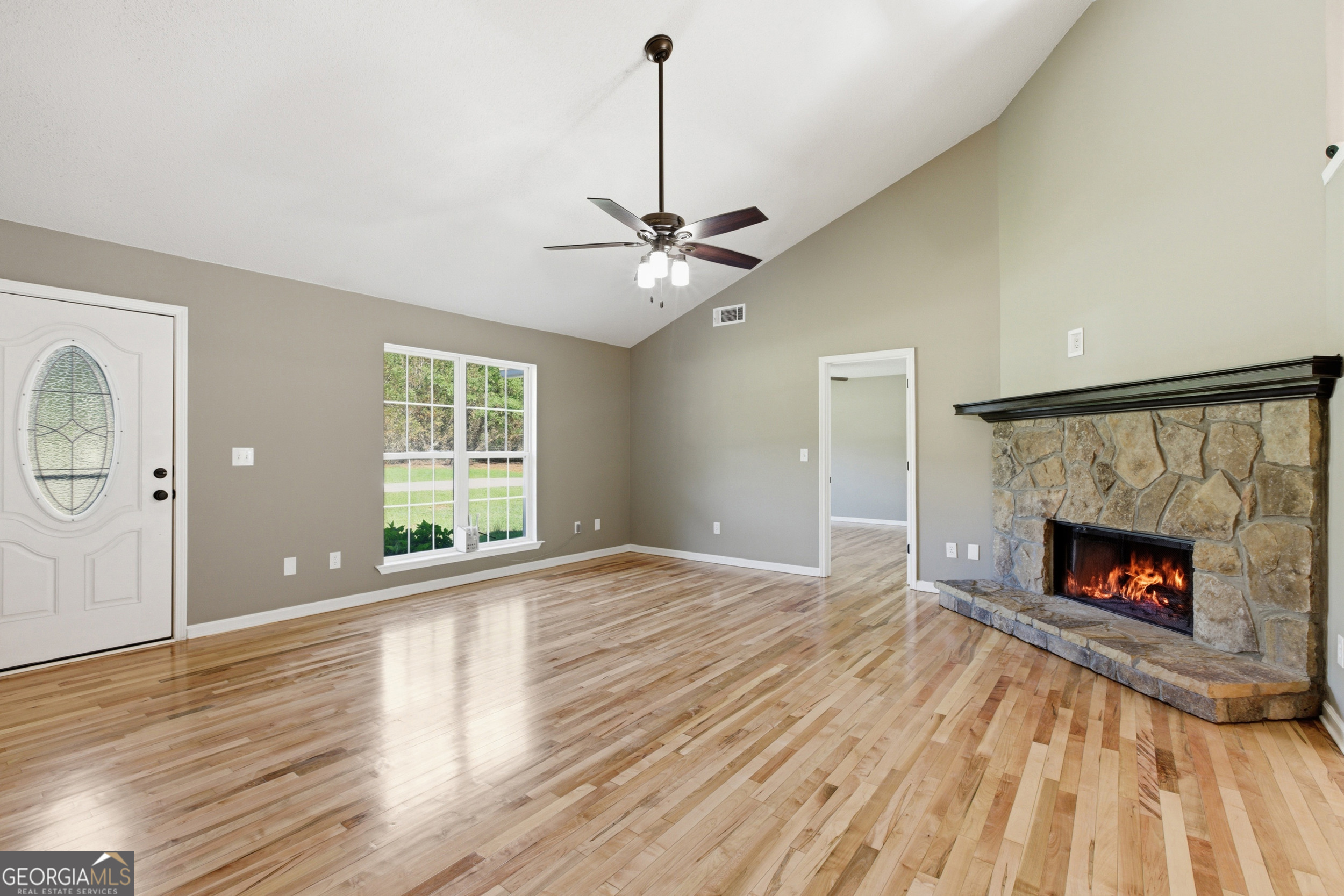 171 Winding Way Property Photo 9