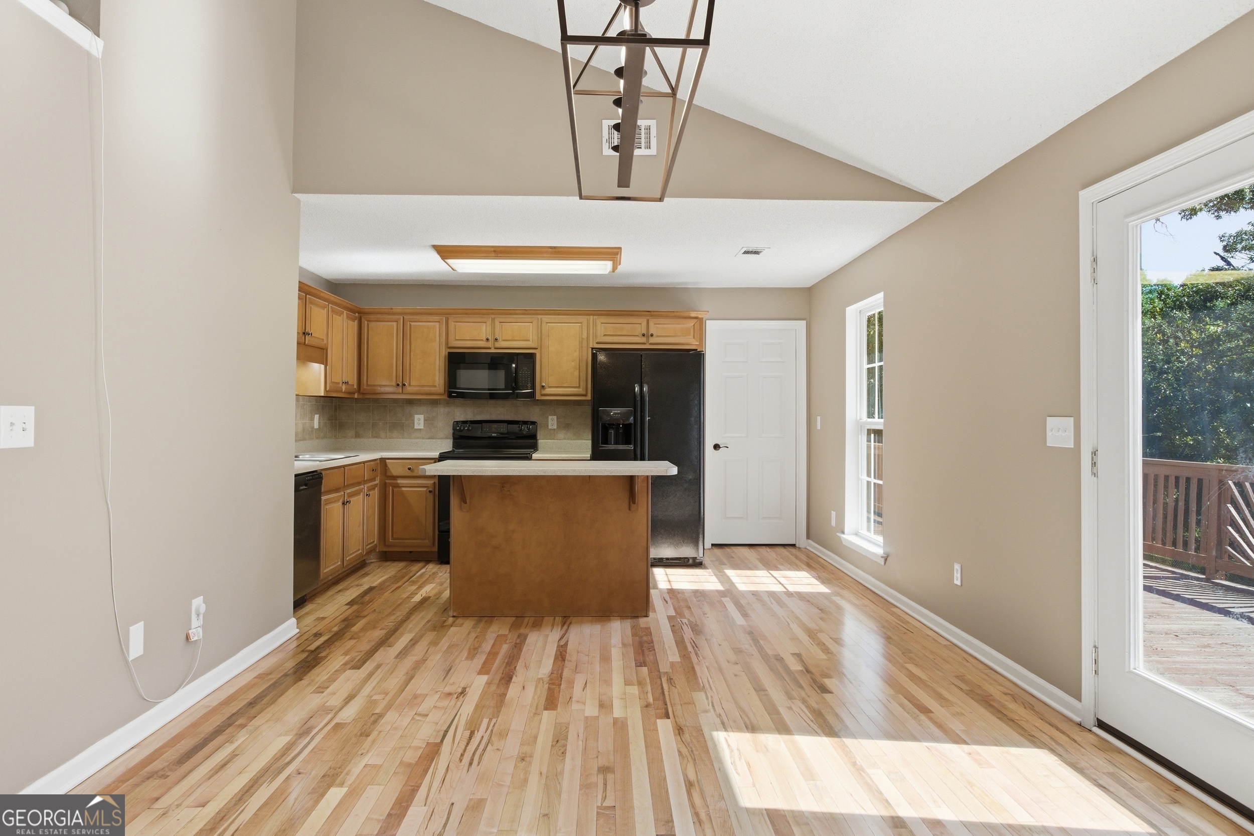 171 Winding Way Property Photo 11