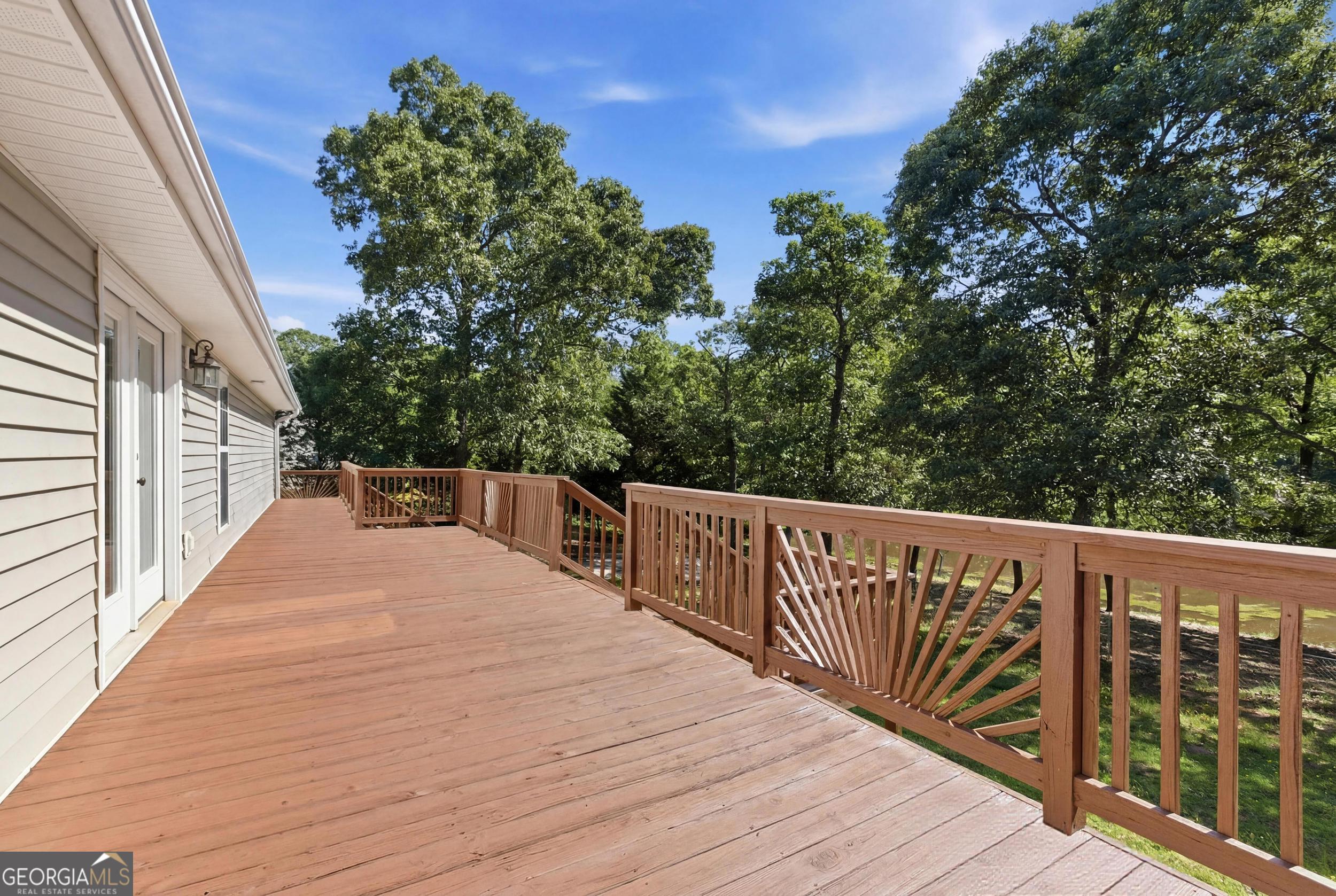 171 Winding Way Property Photo 12