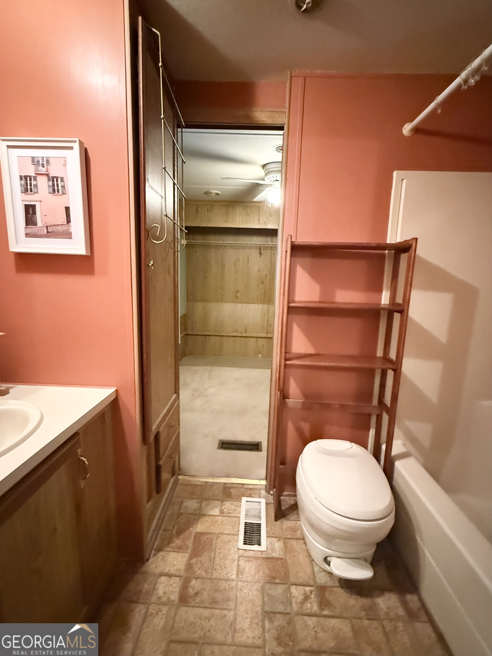 151 Cindy Parkway Property Photo 16