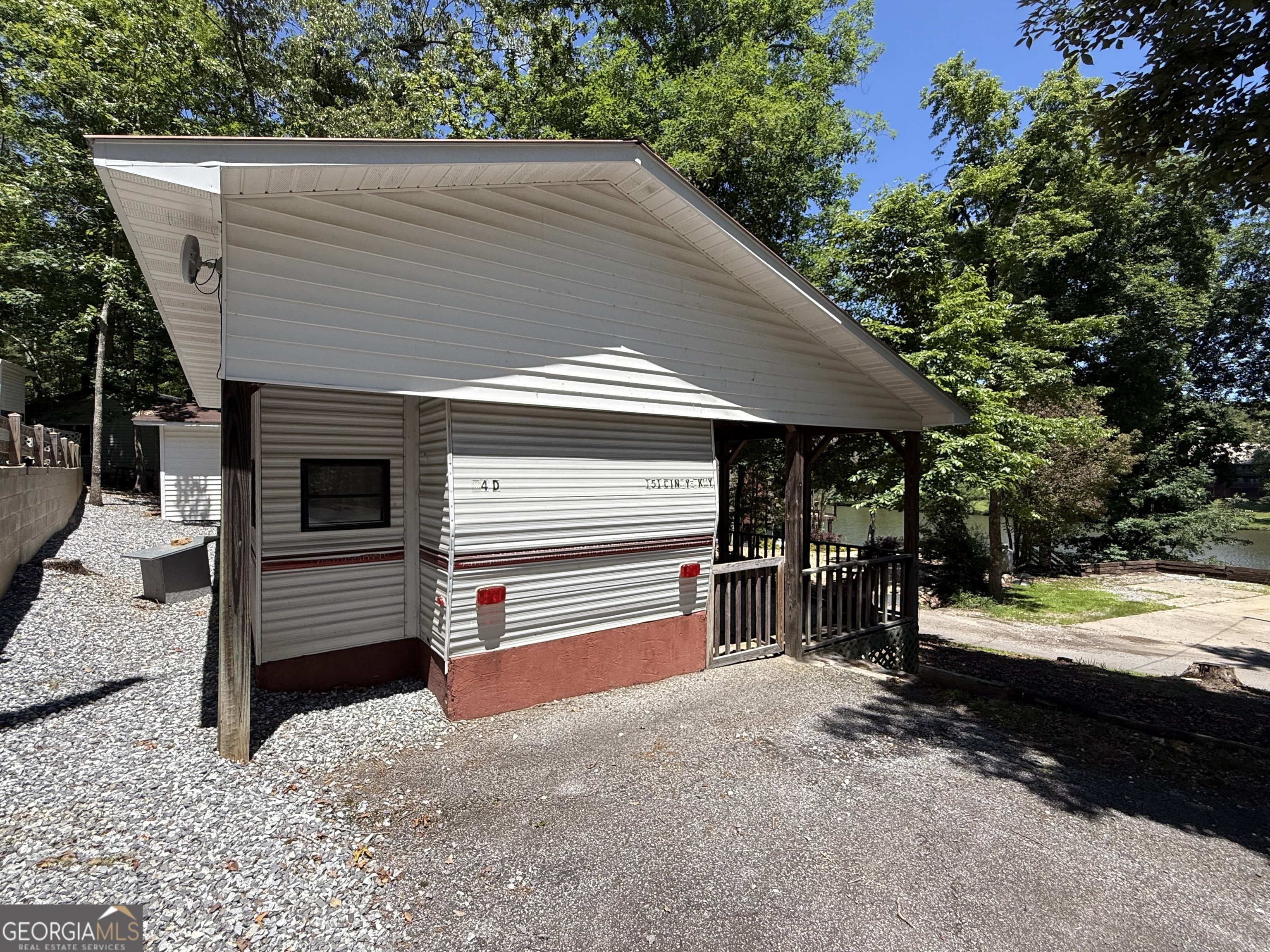 151 Cindy Parkway Property Photo 26