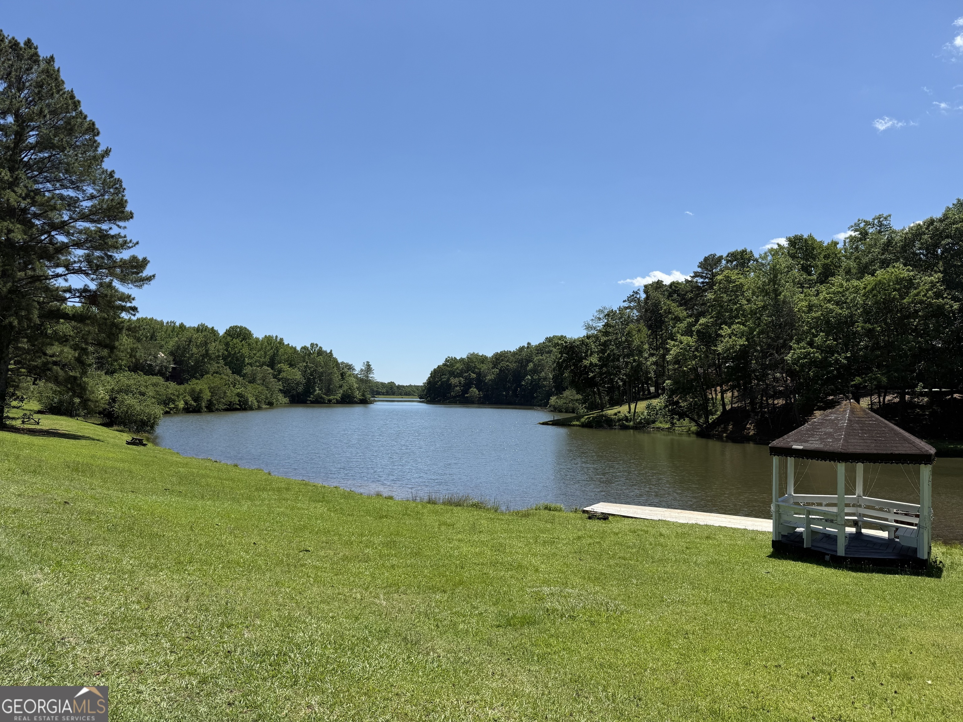 151 Cindy Parkway Property Photo 34