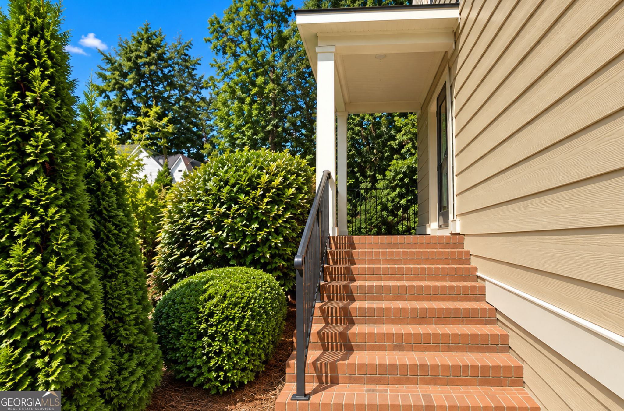 1452 Sylvan Circle Property Photo 1