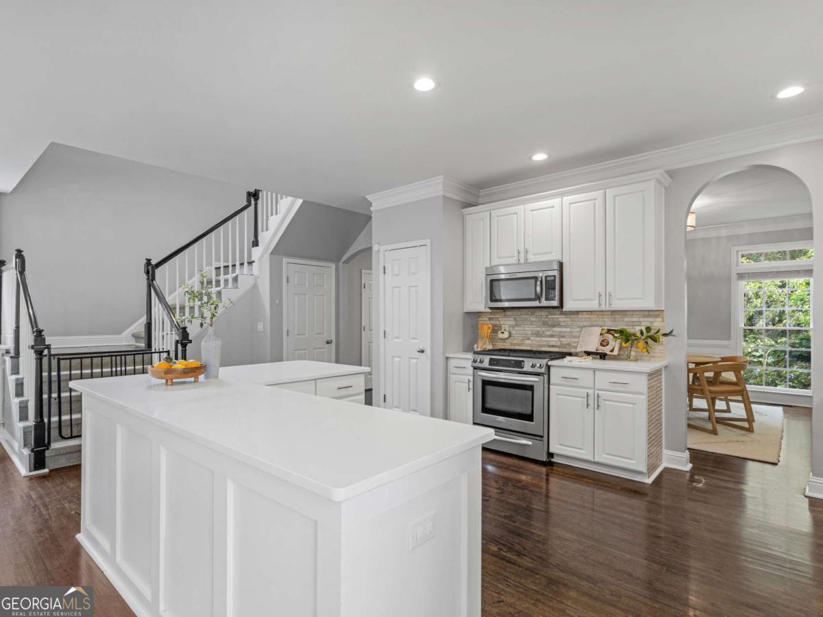 1452 Sylvan Circle Property Photo 11