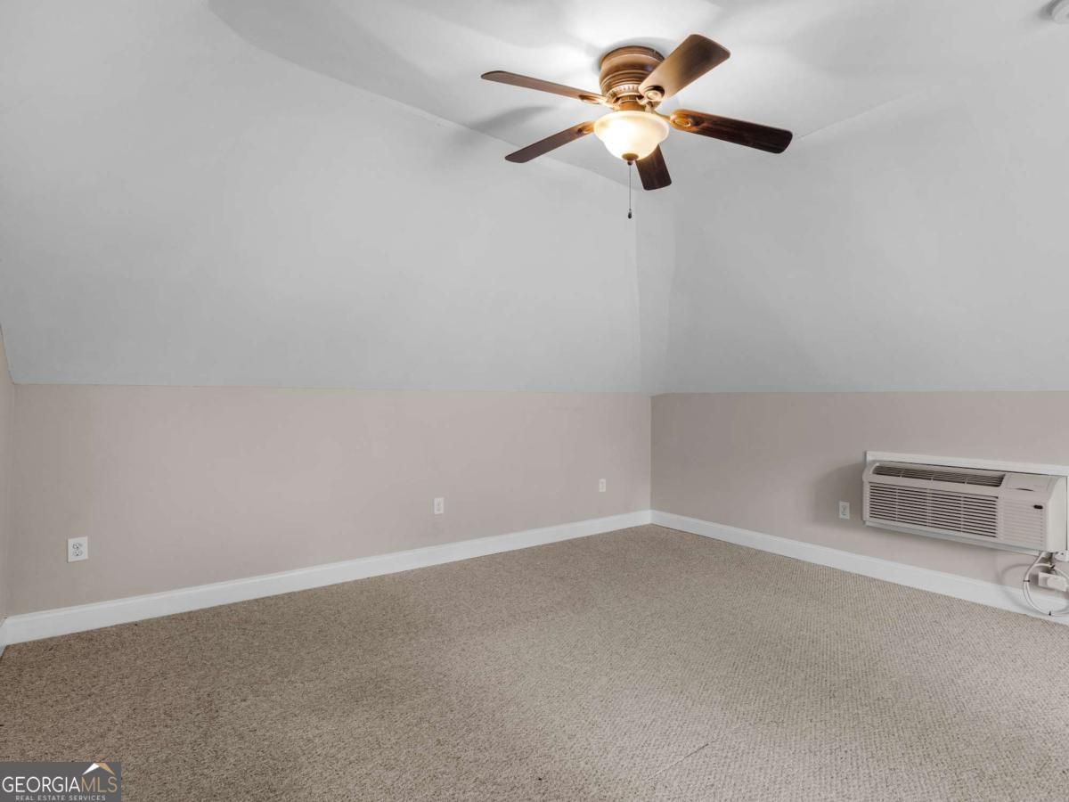 1452 Sylvan Circle Property Photo 34