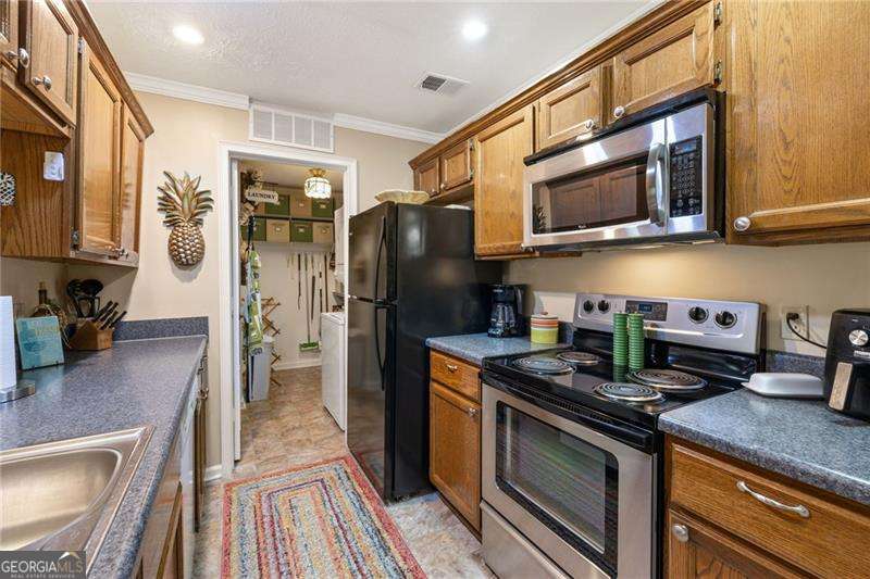 525 Warm Springs Circle Property Photo 1