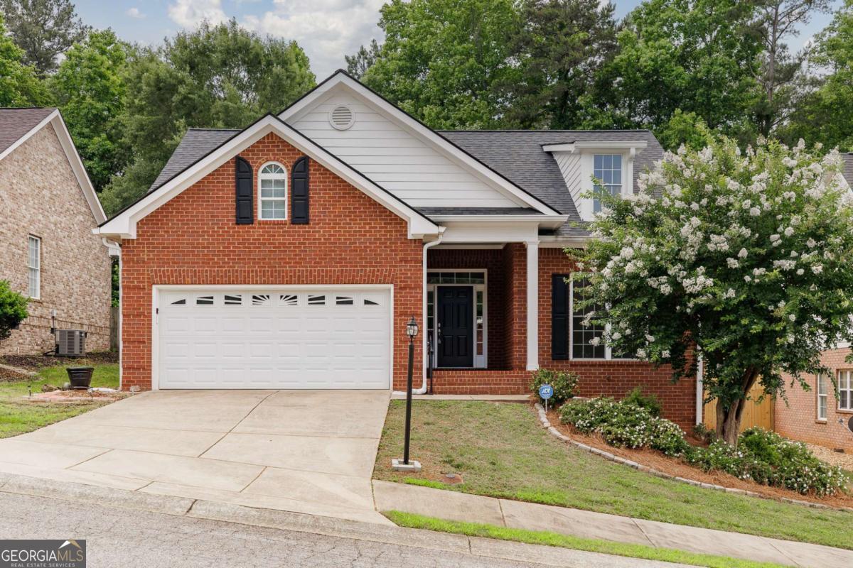 137 Huntington Shoals Drive Property Photo 1