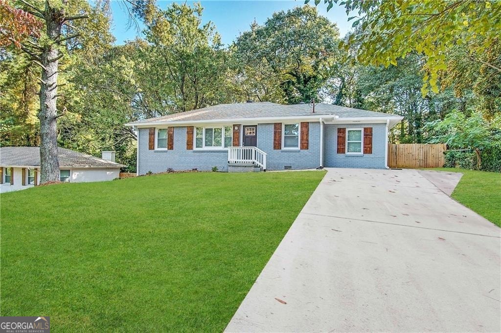 1927 Vicki Lane Se Property Photo 1