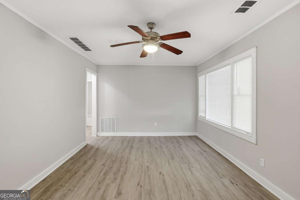 2275 Old Spring Road Se Property Photo 7