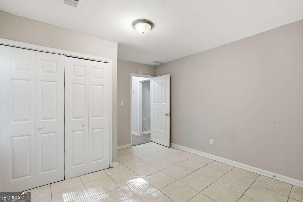 2275 Old Spring Road Se Property Photo 14