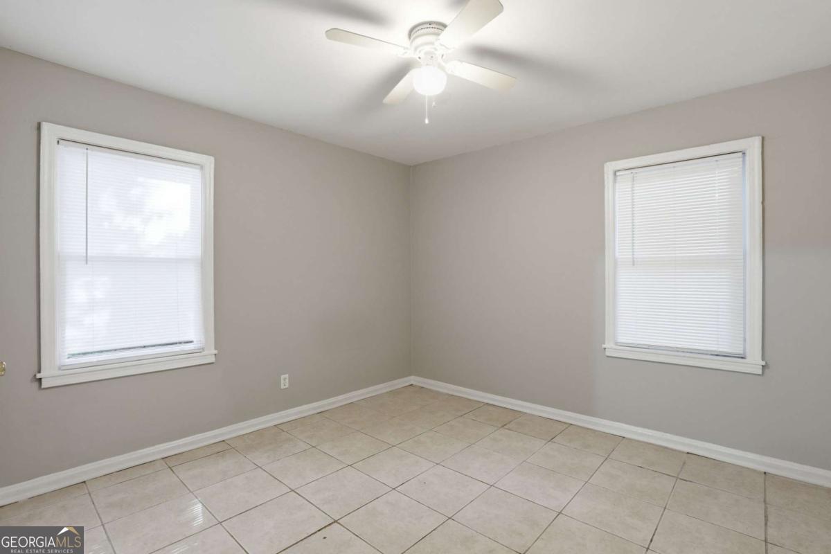 2275 Old Spring Road Se Property Photo 15