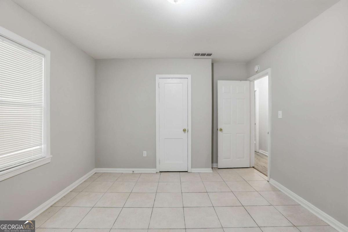 2275 Old Spring Road Se Property Photo 18