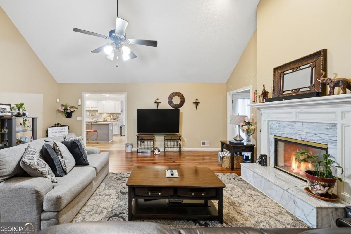 1286 Lake Forest Lane Property Photo 19