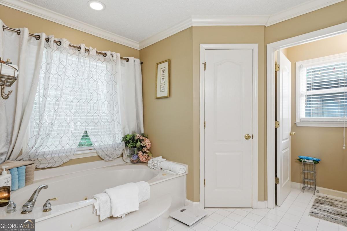 1286 Lake Forest Lane Property Photo 43