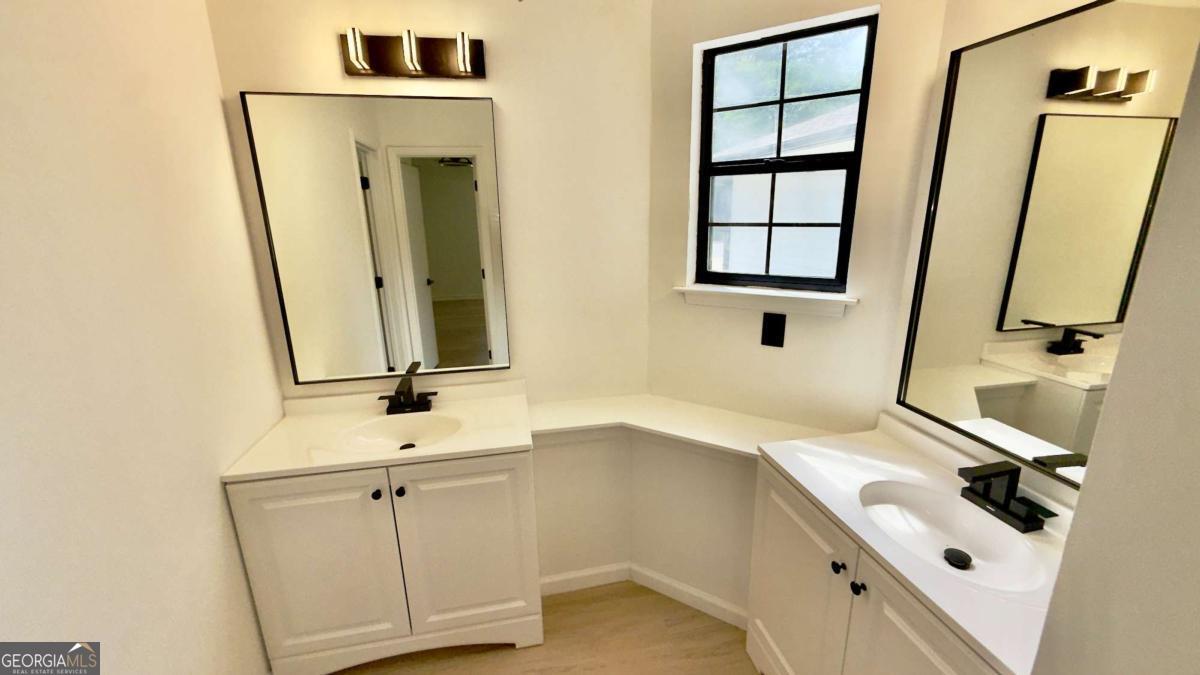 2070 Mallard Way Property Photo 9