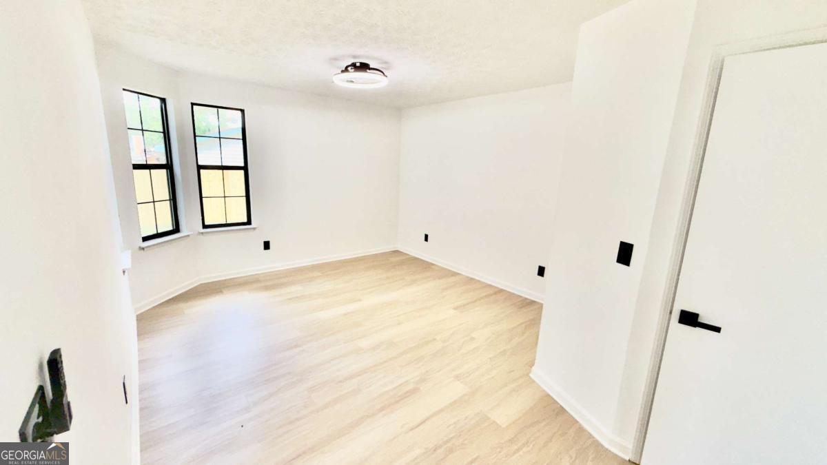 2070 Mallard Way Property Photo 11