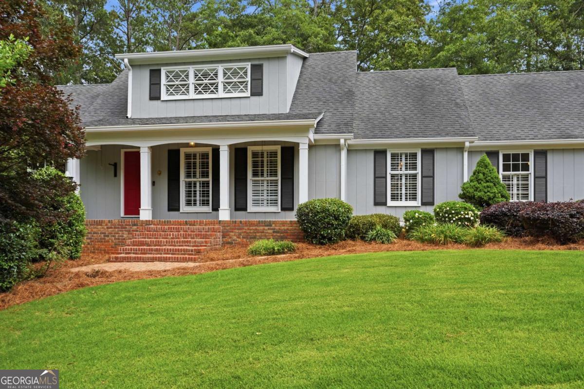 2 Walnut Drive Property Photo 3