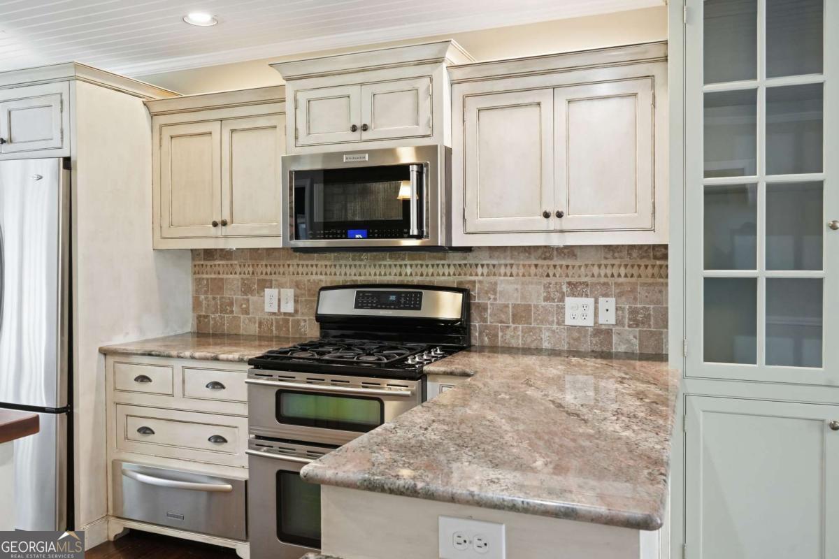 2 Walnut Drive Property Photo 19