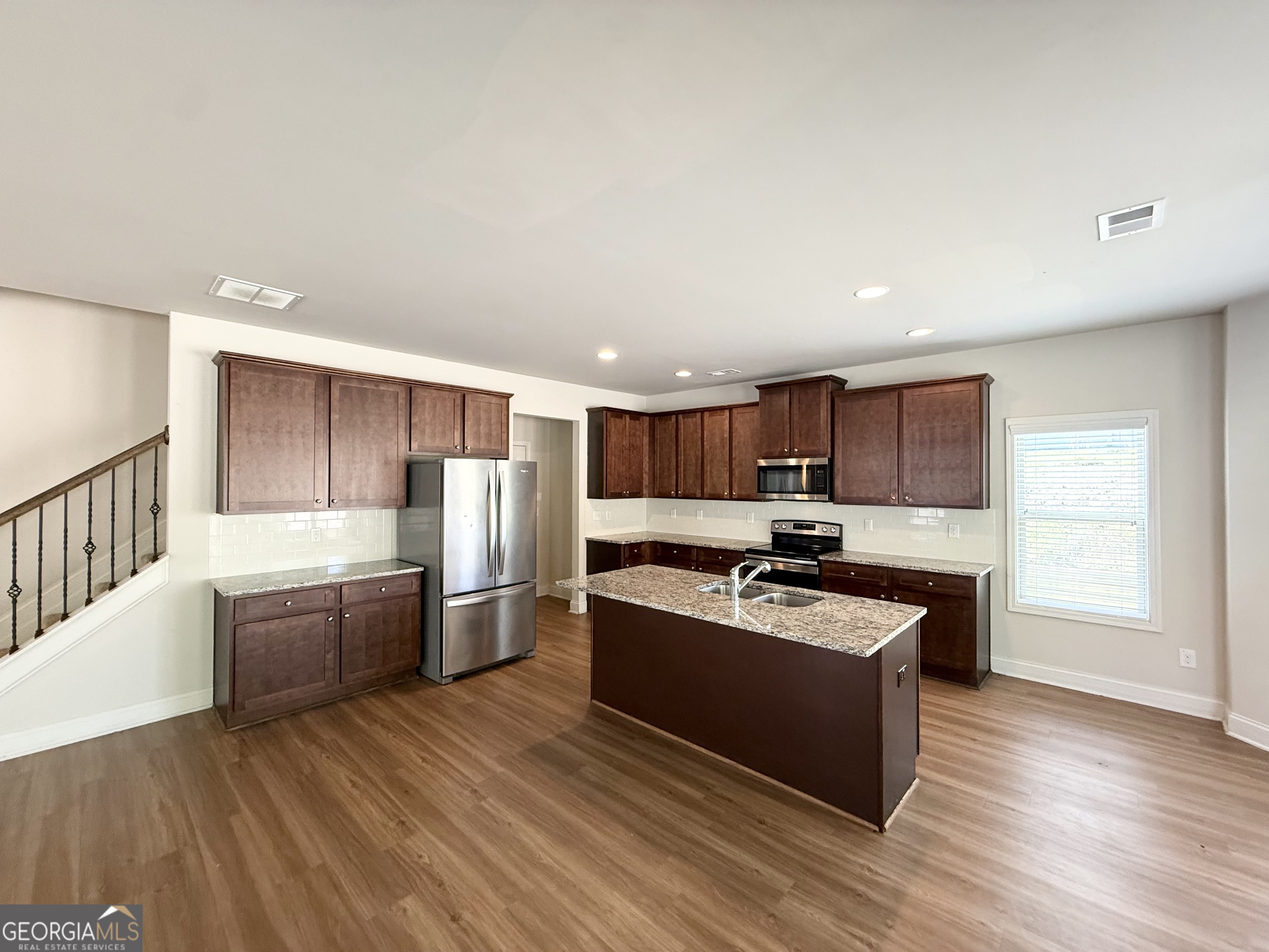 255 Dublin Way Property Photo 5