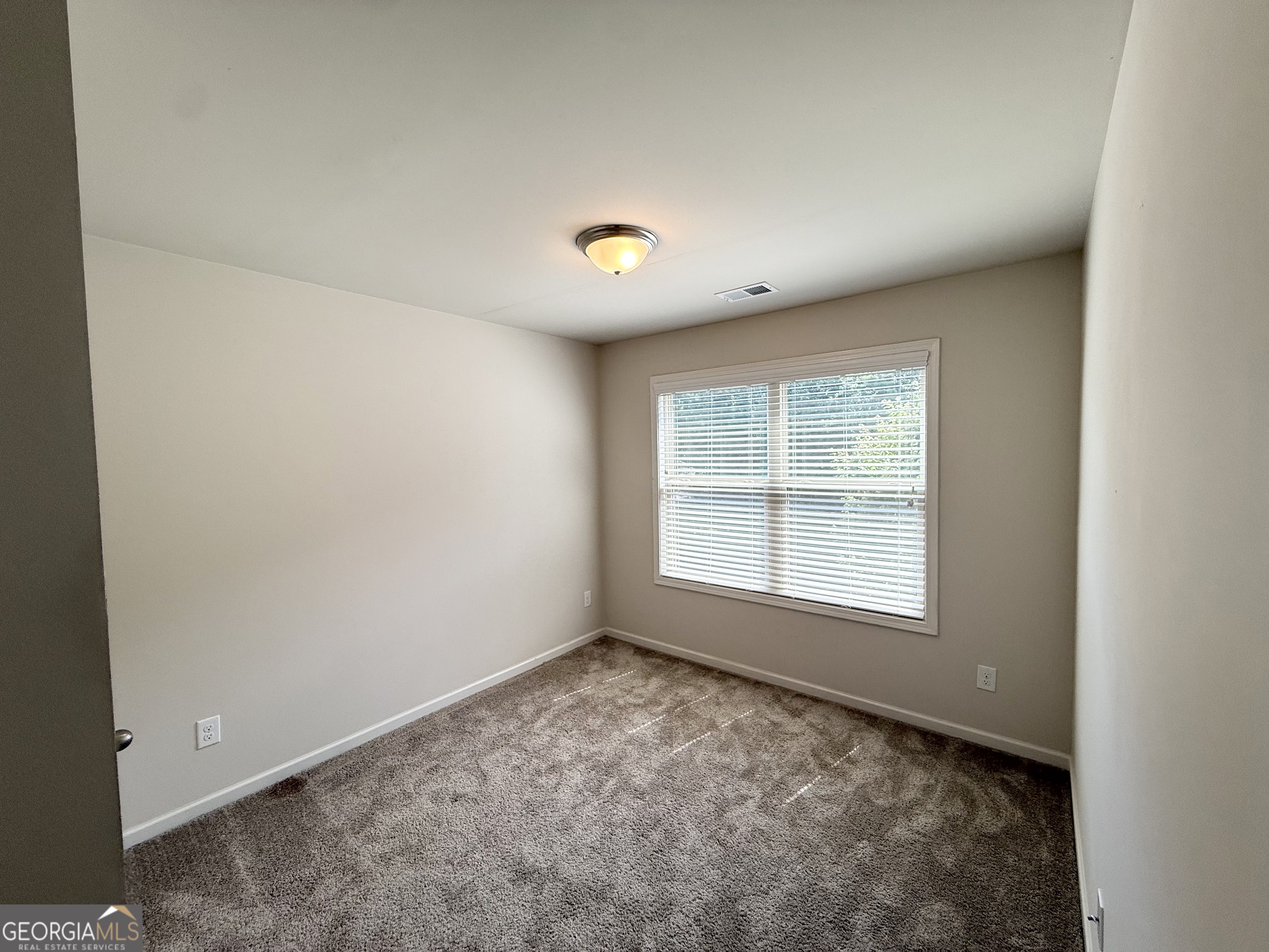 255 Dublin Way Property Photo 7